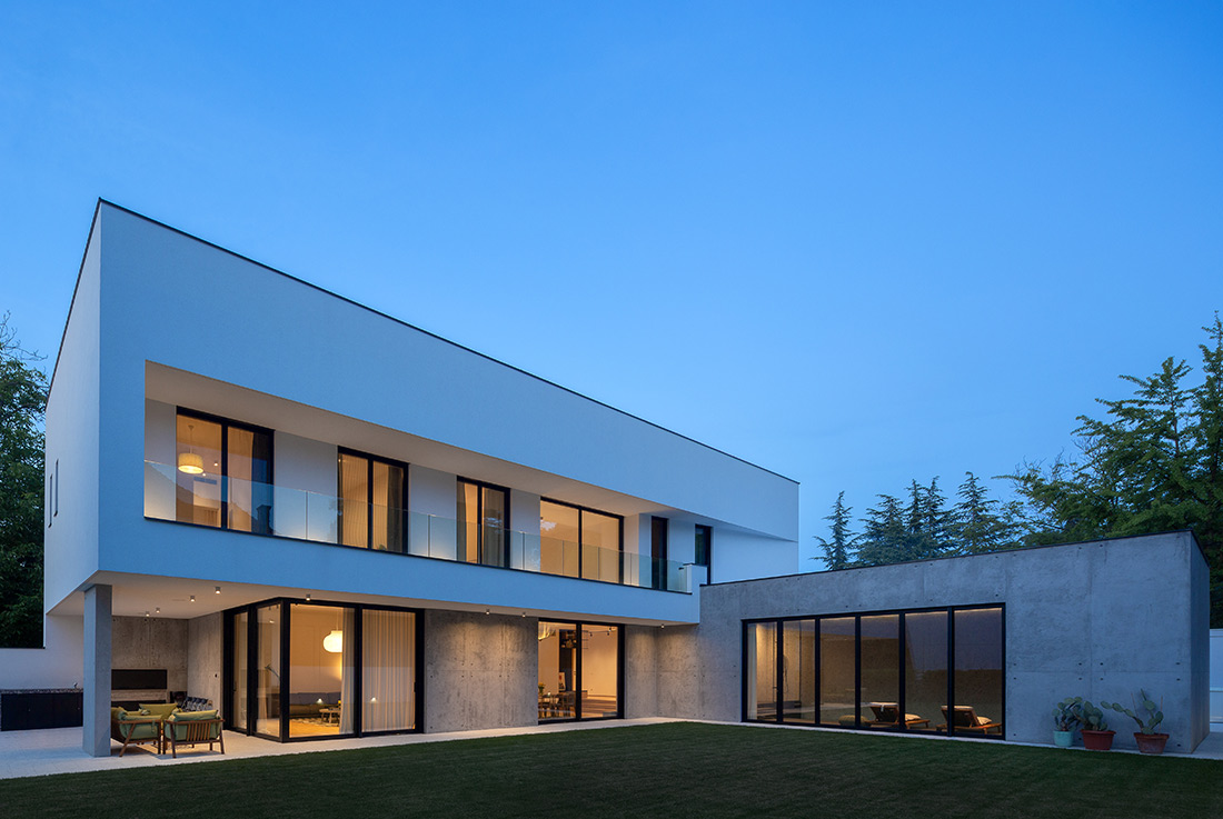 The speed and convenience of trading your home while awaiting for bank financing